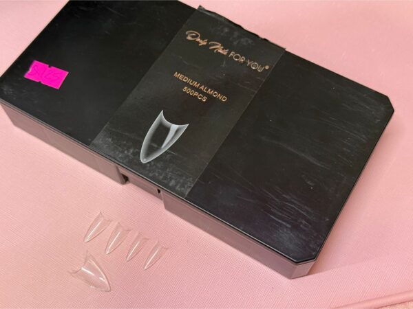 Tips almendra cortos cristal  Dorty Nails