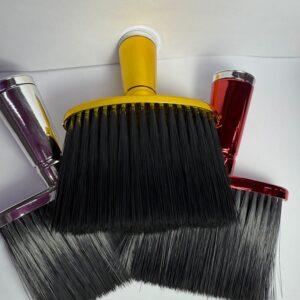 Brocha  para barbero en colores rojo amarillo y plateado