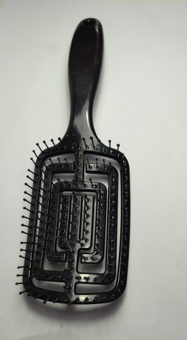 peine color negro para desenredar cabello plástico