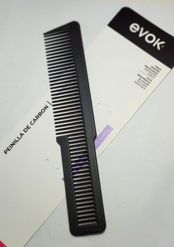 Peine  de carbon evok