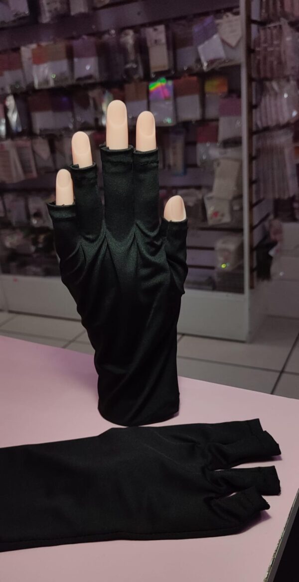 Guantes para prevenir los rayos UV color negro