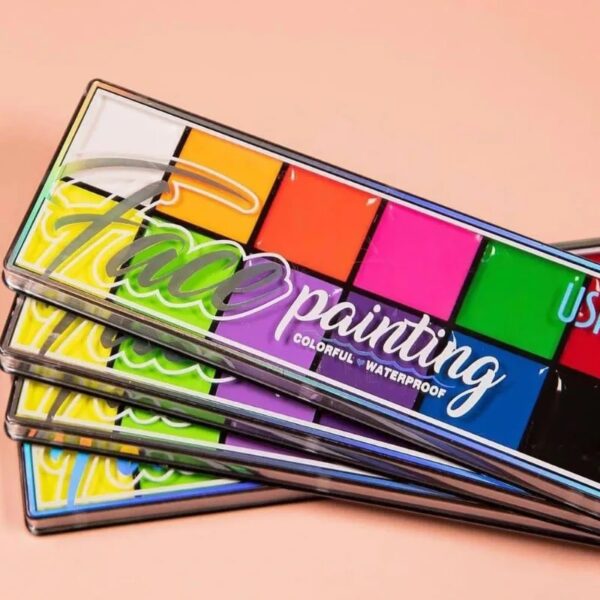 Paleta de maquillaje fantsia USHAS