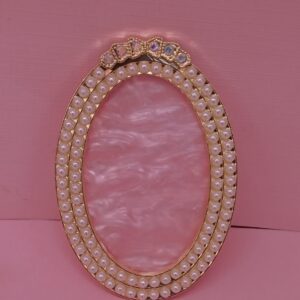 Exhibidor de mostrario (base para mezclas de gel uñas) forma de óvalo dorado  con perlas