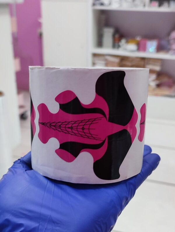 Formas esculturales rosado con negro