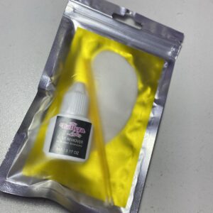 belleza-glue.jpeg Glue Remover