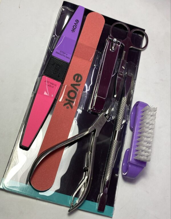 Set  de herramientas evok (kit profesional de Manicure)